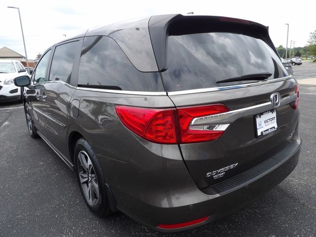 Used 2020 Pacific Pewter Metallic Honda Touring image 5