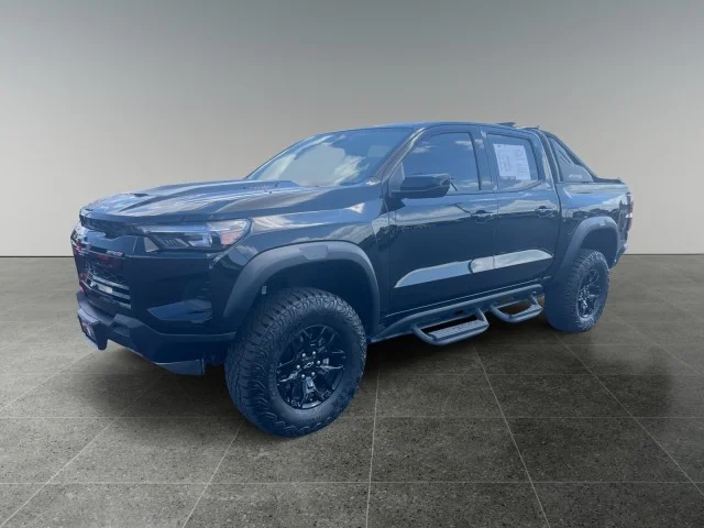 2025 Chevrolet Colorado 4WD ZR2 Crew Cab Short Box's photo