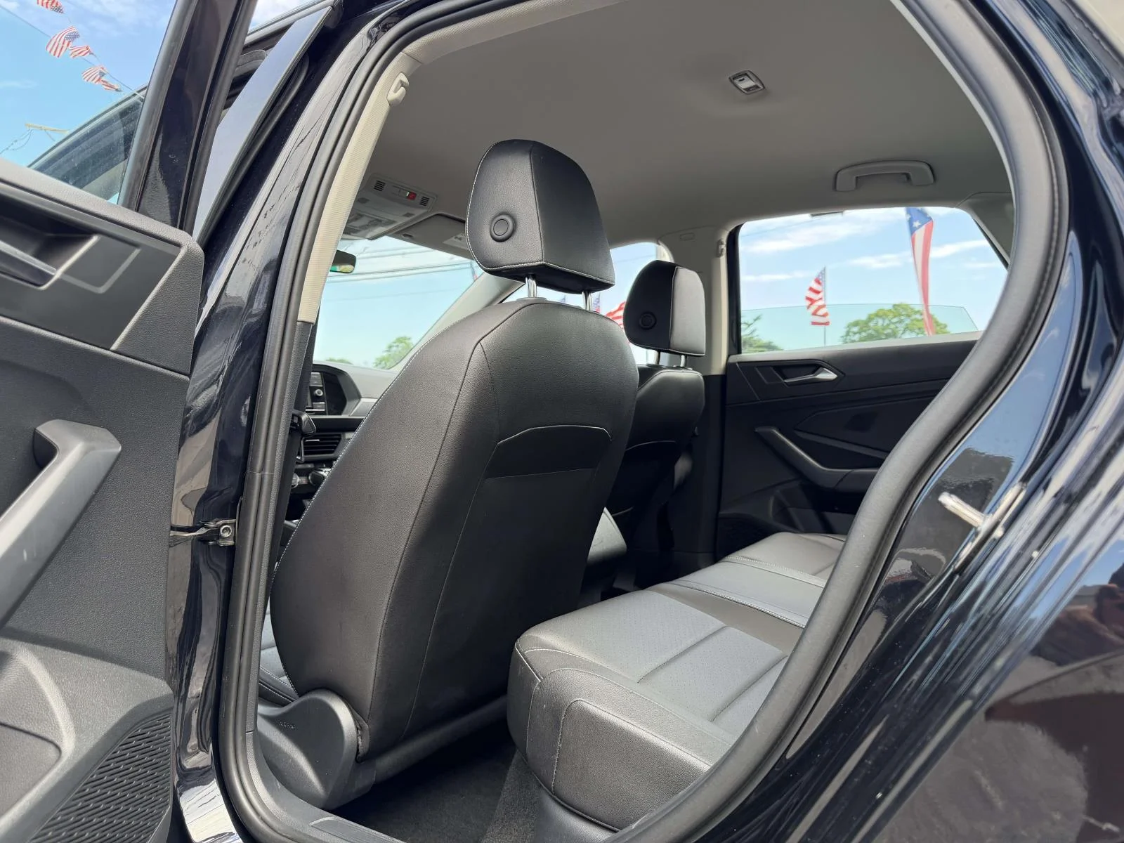 2024 Volkswagen Jetta SE - Photo 17