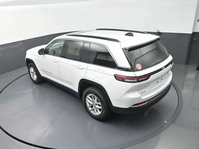 New 2026 Bright White Clearcoat Jeep Laredo X image 15