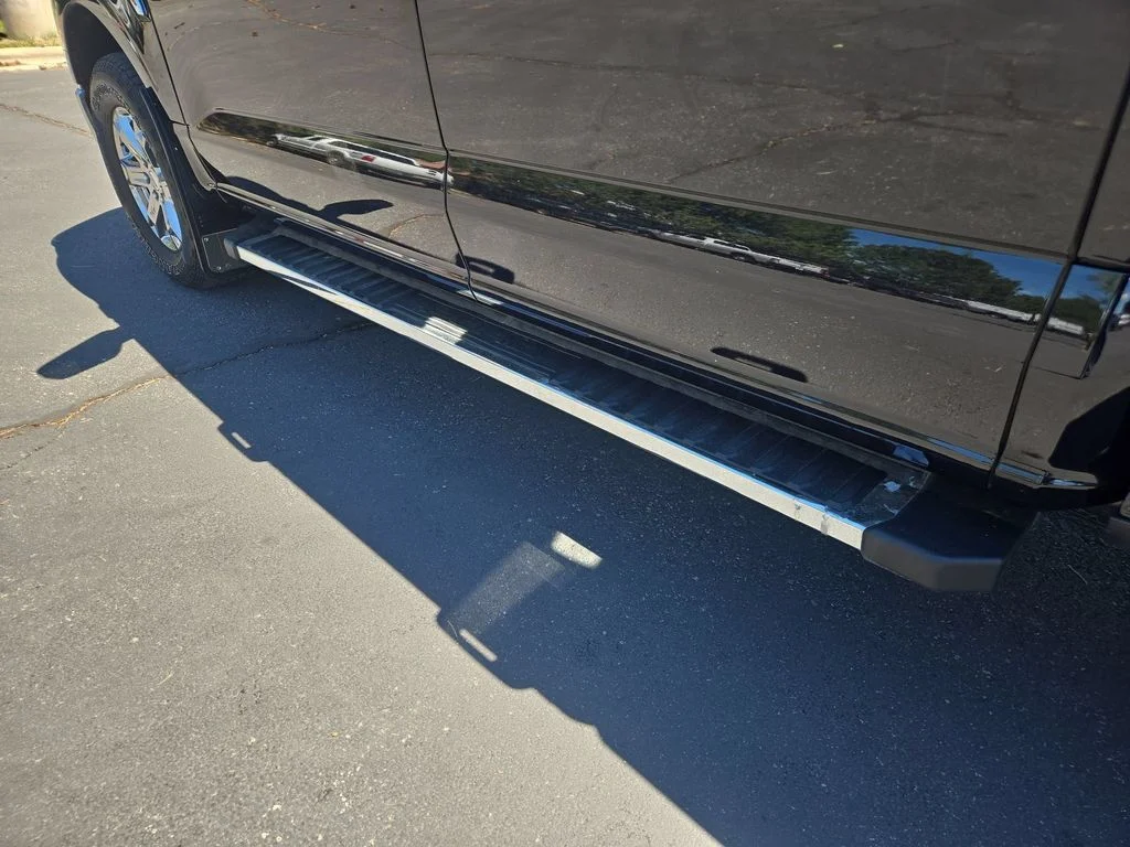 Used 2021 Black Ford Lariat image 51