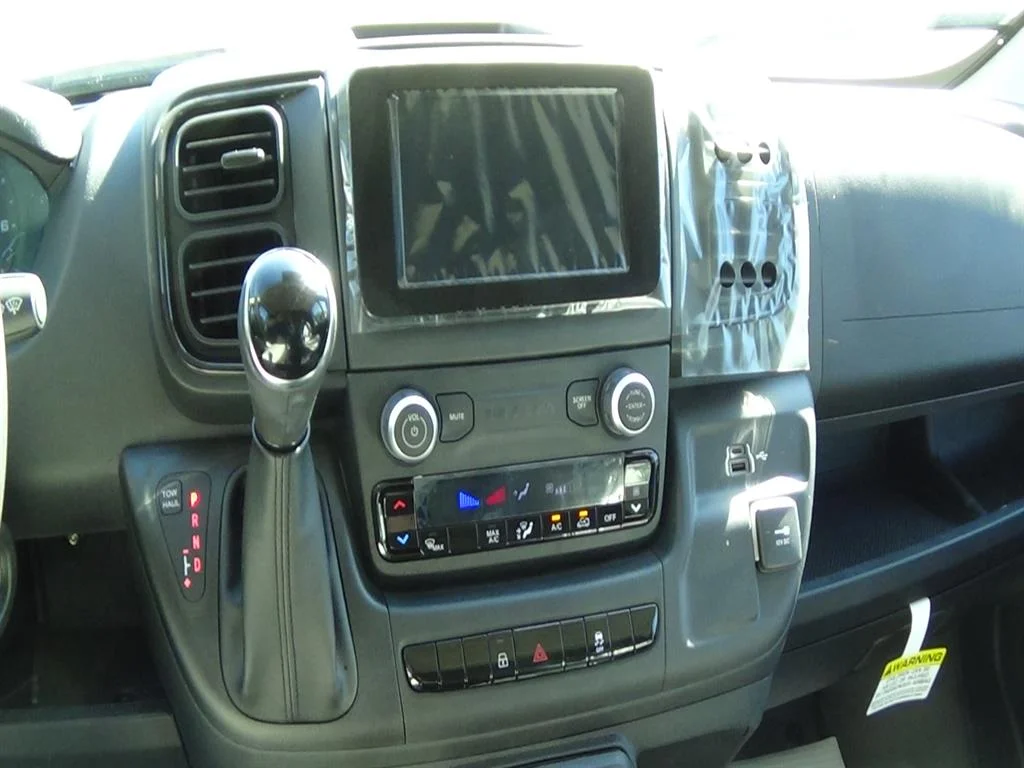 Used 2025 Bright White Clear Coat (pw7) RAM Tradesman 2500 image 21