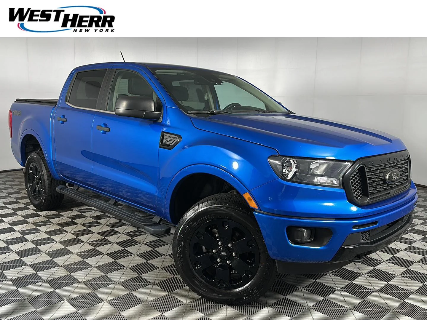 Used 2022 Velocity Blue Ford XLT image 1