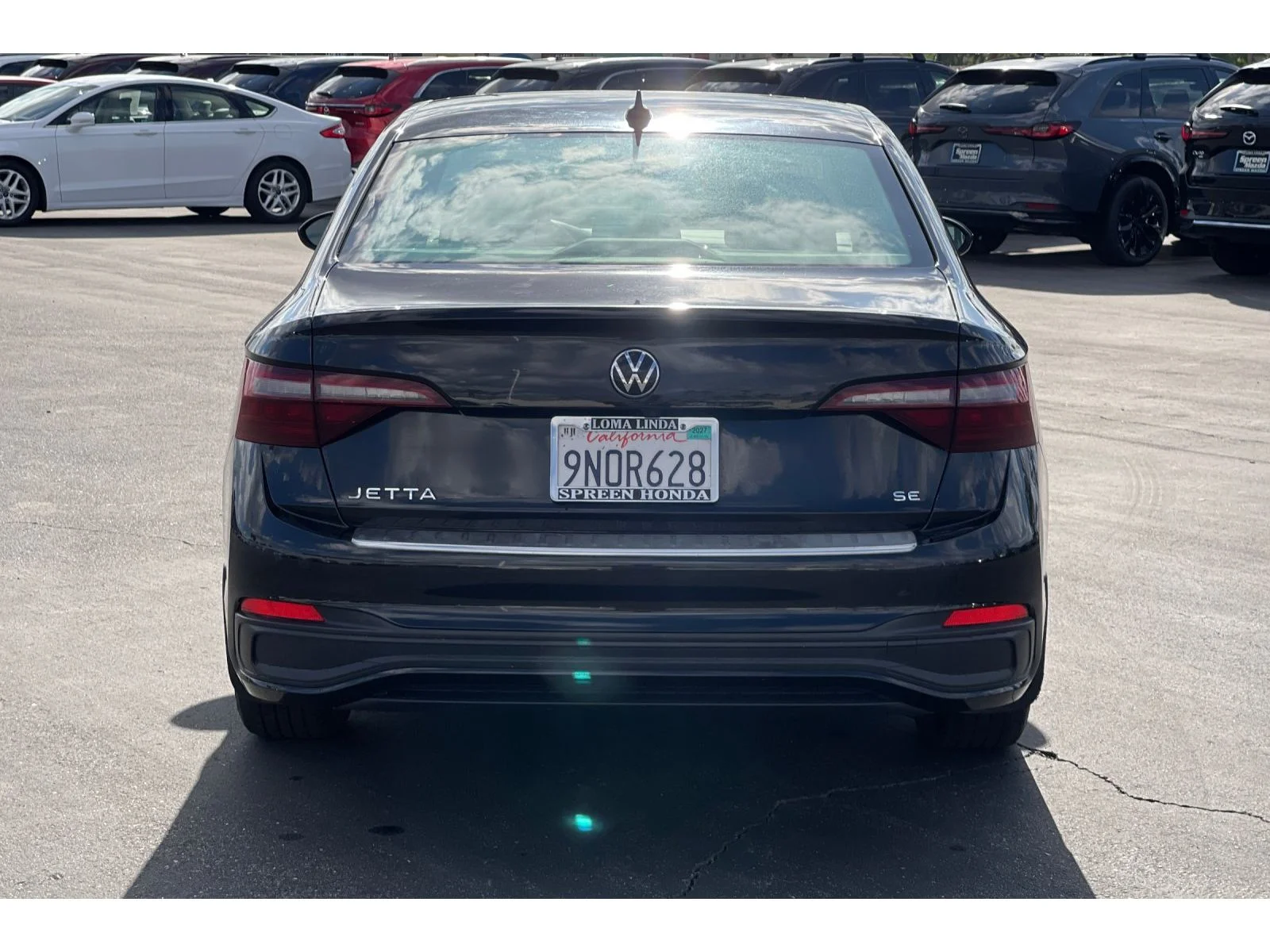 Used 2023 Deep Black Pearl Volkswagen SE image 4