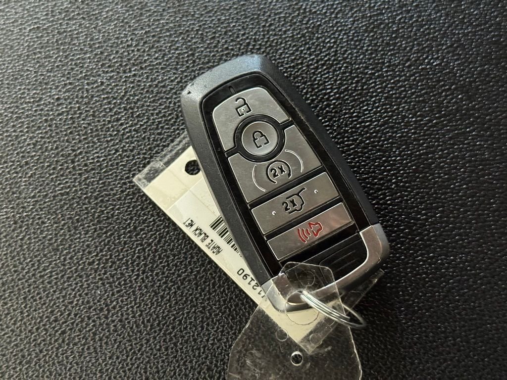 Used 2024 Black Ford XLT image 41