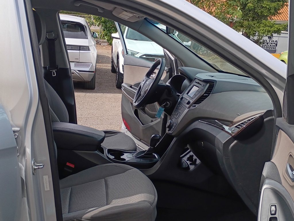 Used 2018 Silver Hyundai 2.4 Base image 19