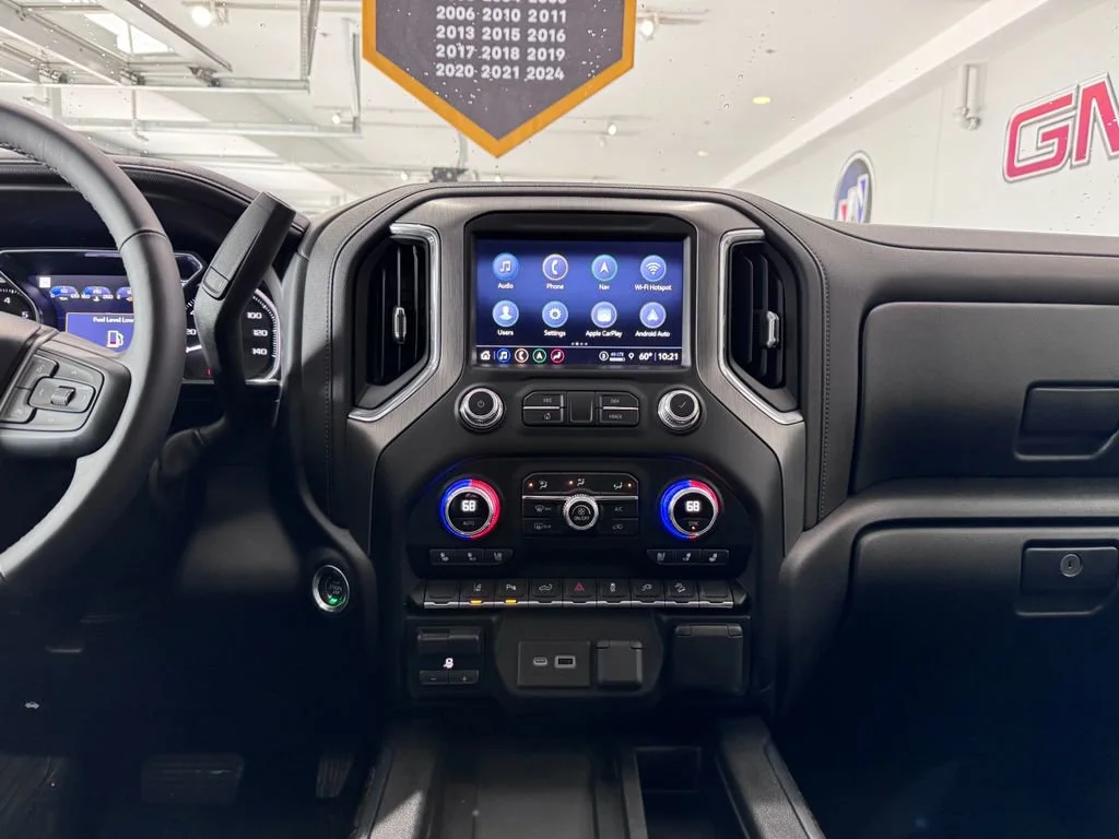 Used 2022 Ebony Twilight Metallic GMC Denali image 19