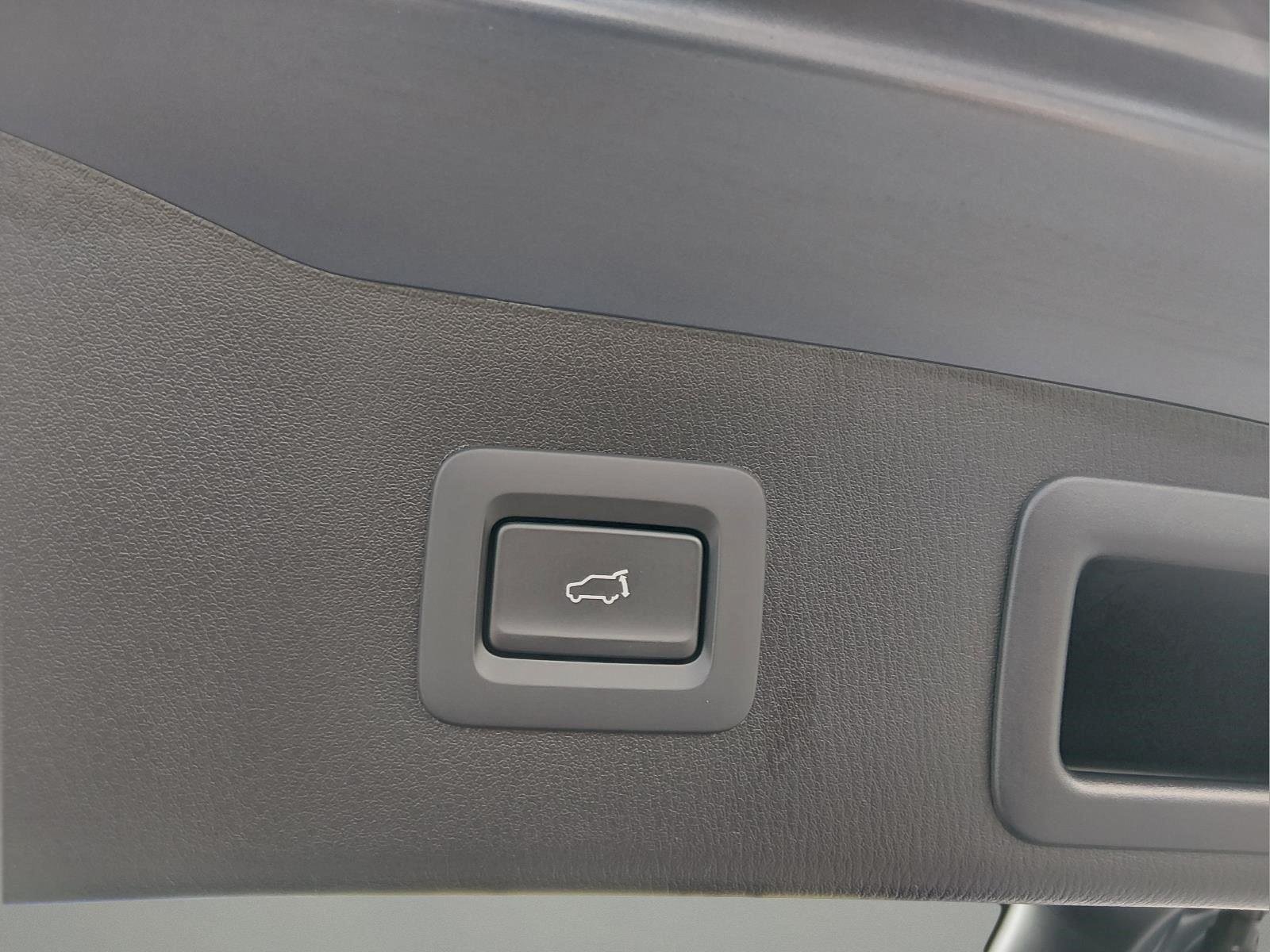 Used 2023 Polymetal Gray Mazda 2.5 S Carbon Edition image 22