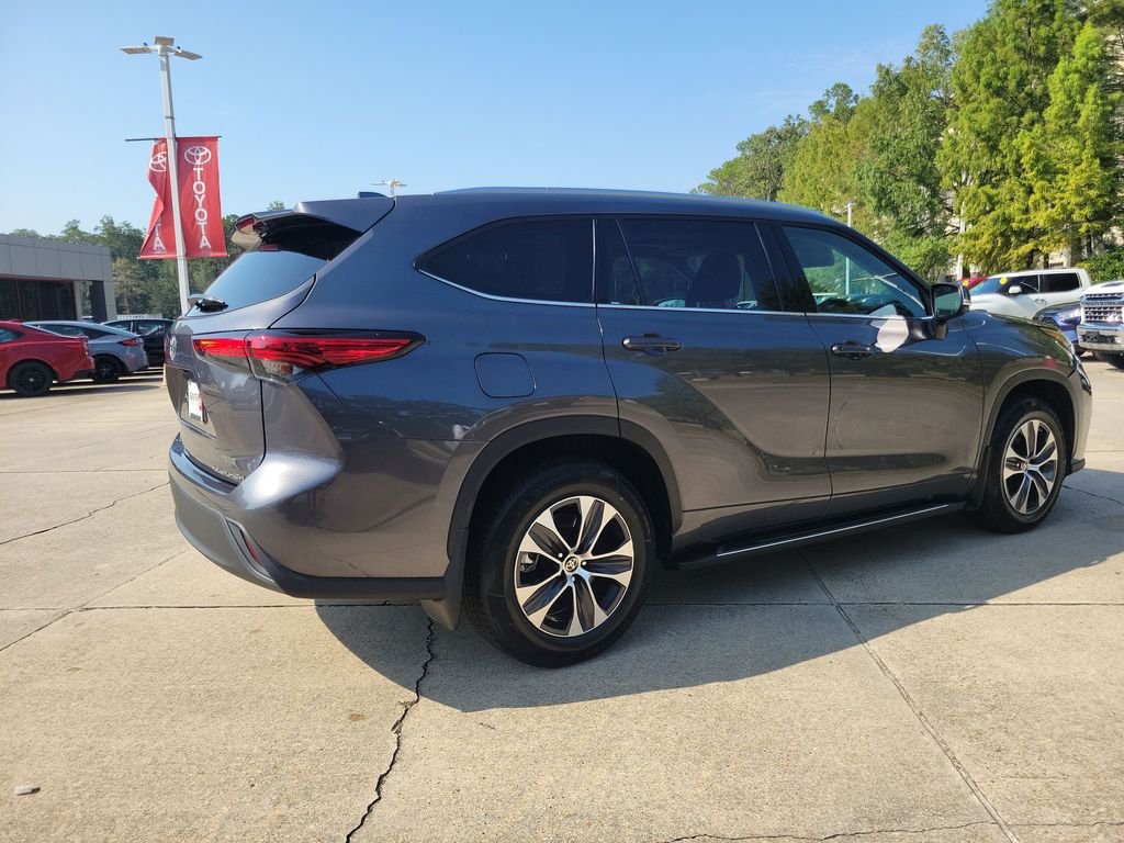 Certified Used 2021 Gray Toyota XLE image 10