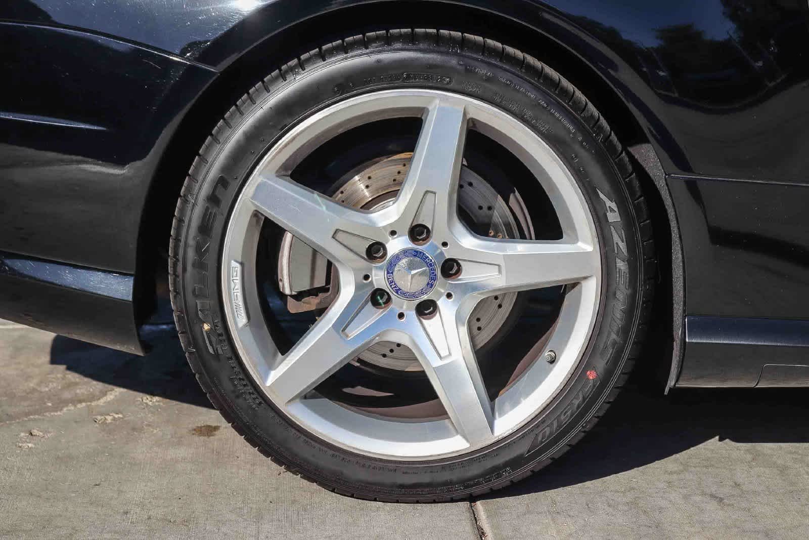 Used 2013 Black Mercedes-Benz SL 550 image 8
