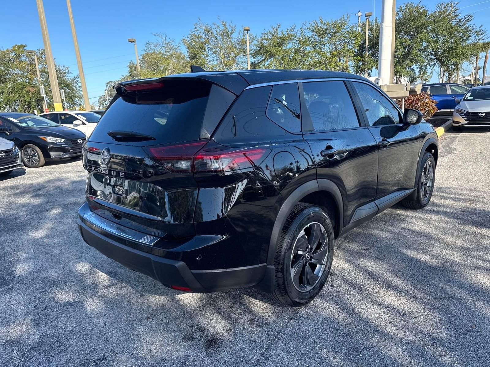 New 2026 Nissan Rogue SV 4D Sport Utility
