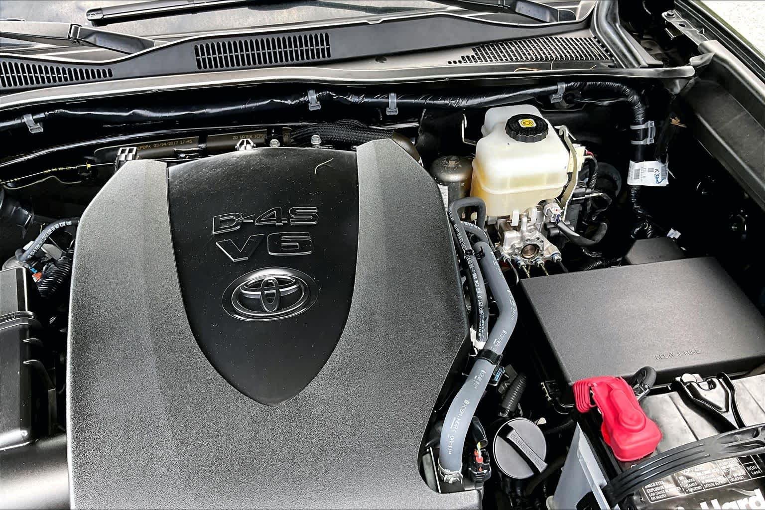 Used 2018 Midnight Black Metallic Toyota TRD Off Road image 32