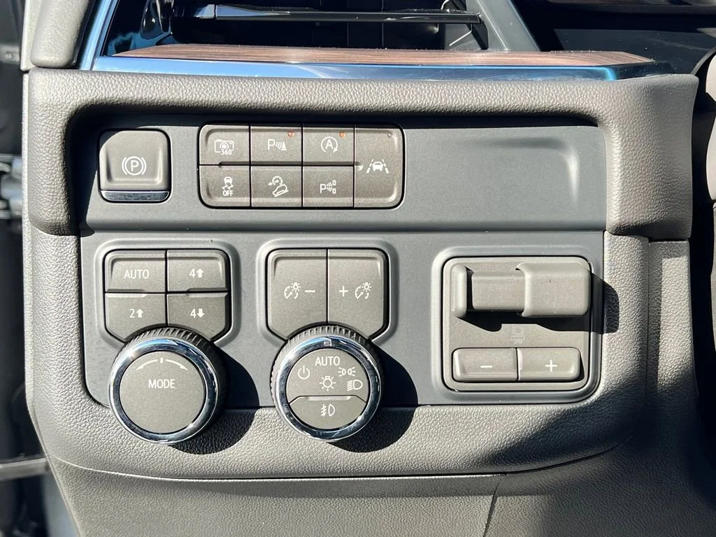2026 Chevrolet Tahoe LT - Photo 15