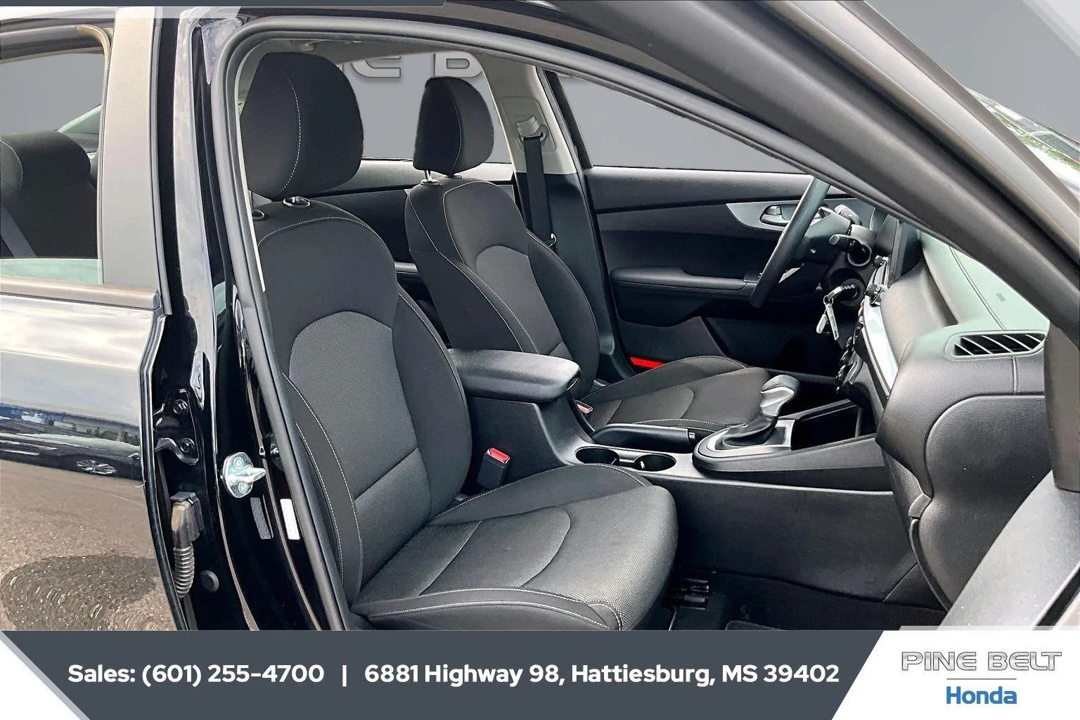 Used 2023 Aurora Black Pearl Kia LXS image 6