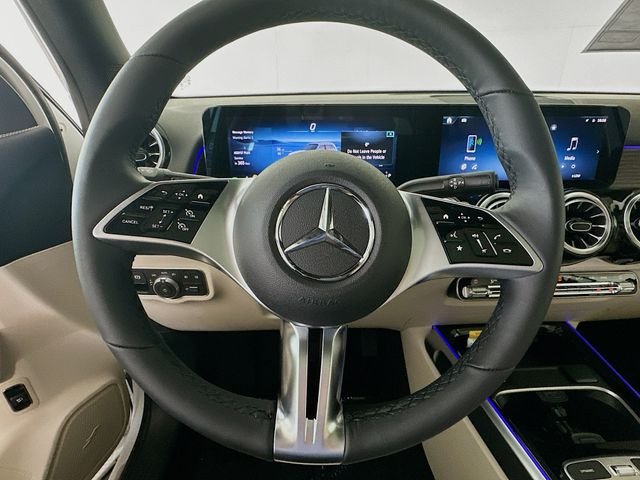 New 2026 Polar White Mercedes-Benz GLB 250 image 11