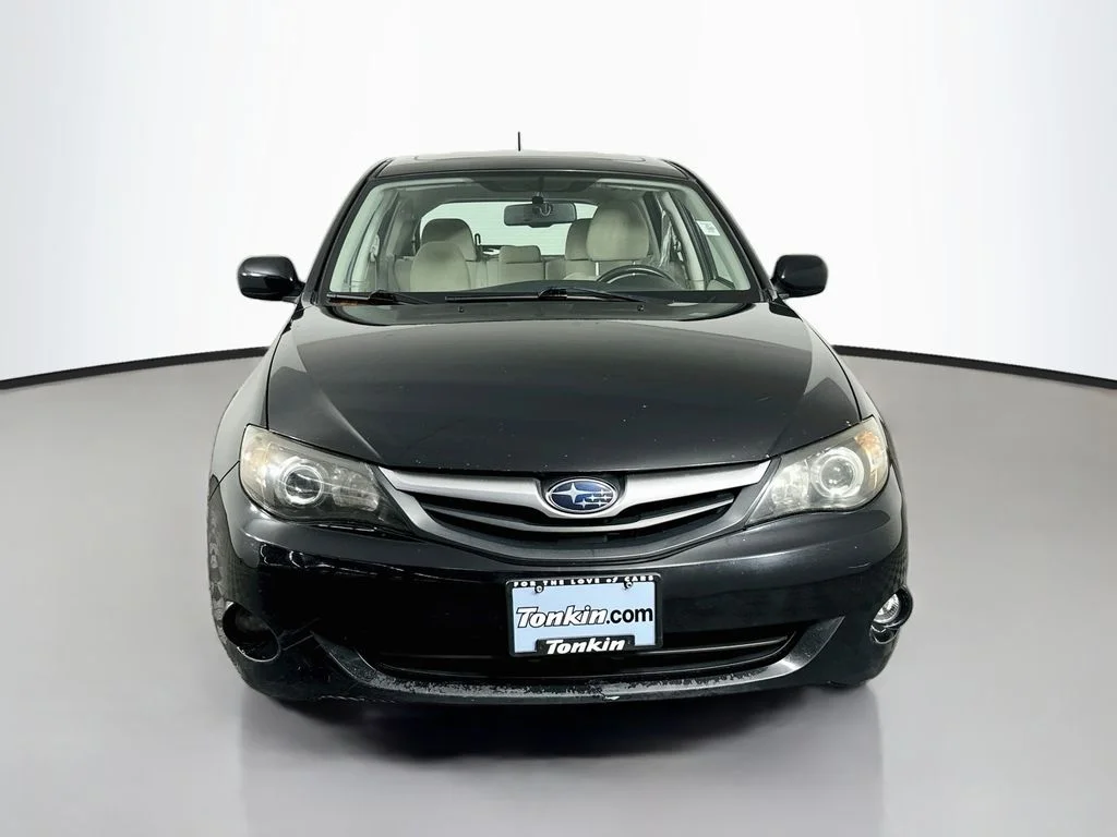 Used 2011 Obsidian Black Pearl Subaru 2.5i image 3