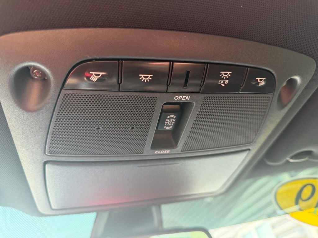 Used 2019 Gray Nissan SR image 23