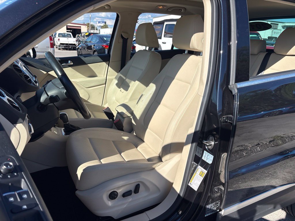 Used 2017 Black Volkswagen 2.0T Wolfsburg Edition image 9