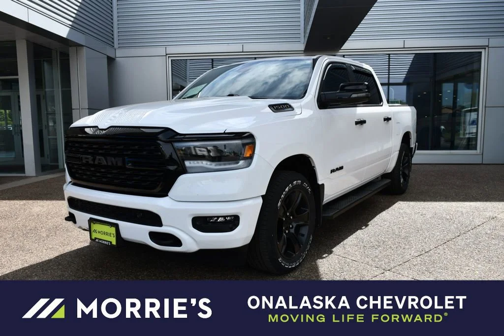 2023 RAM 1500 Big Horn/Lone Star 4x4 Crew Cab 5'7's photo