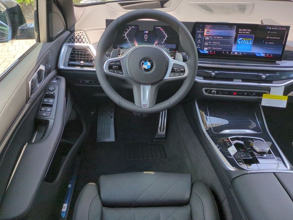 New 2026 Carbon Black Metallic BMW xDrive40i image 16