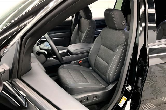 Used 2025 Mosaic Black Metallic Chevrolet LT image 23