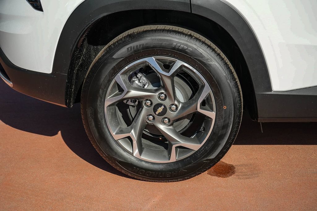 2026 Chevrolet Trax LT - Photo 11