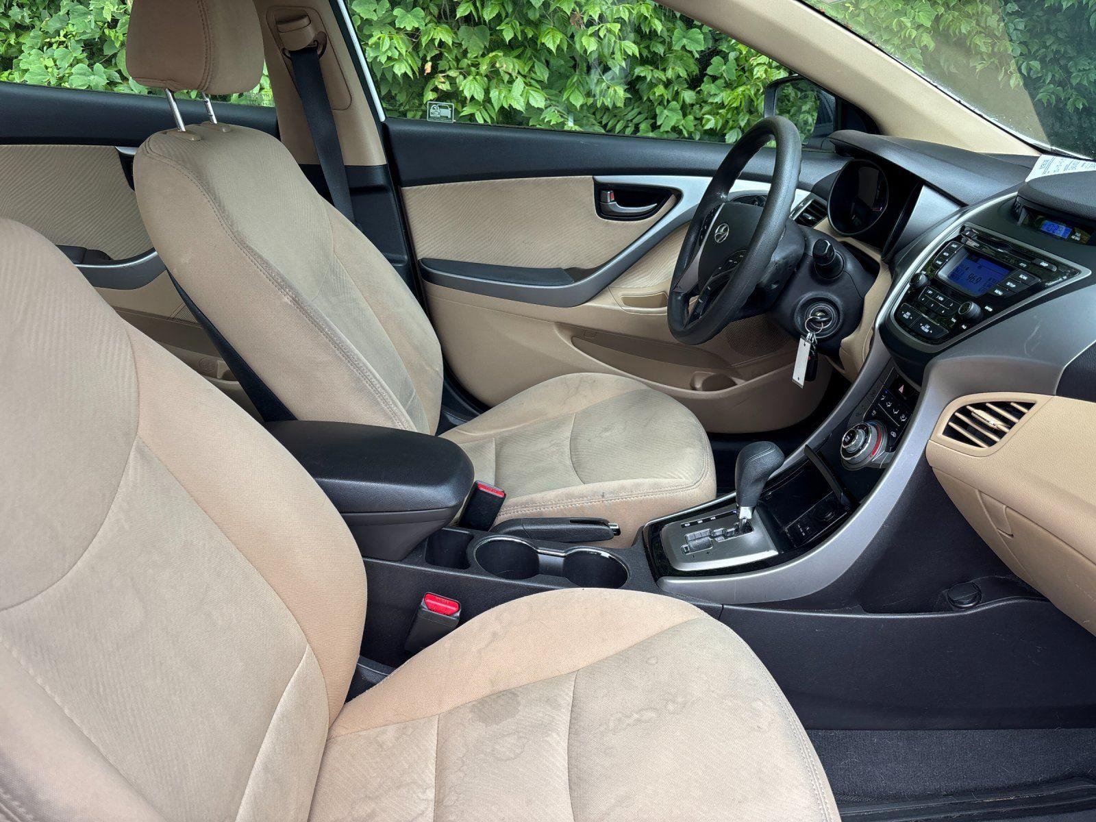 Used 2013 Shimmering White Hyundai GLS PZEV image 37
