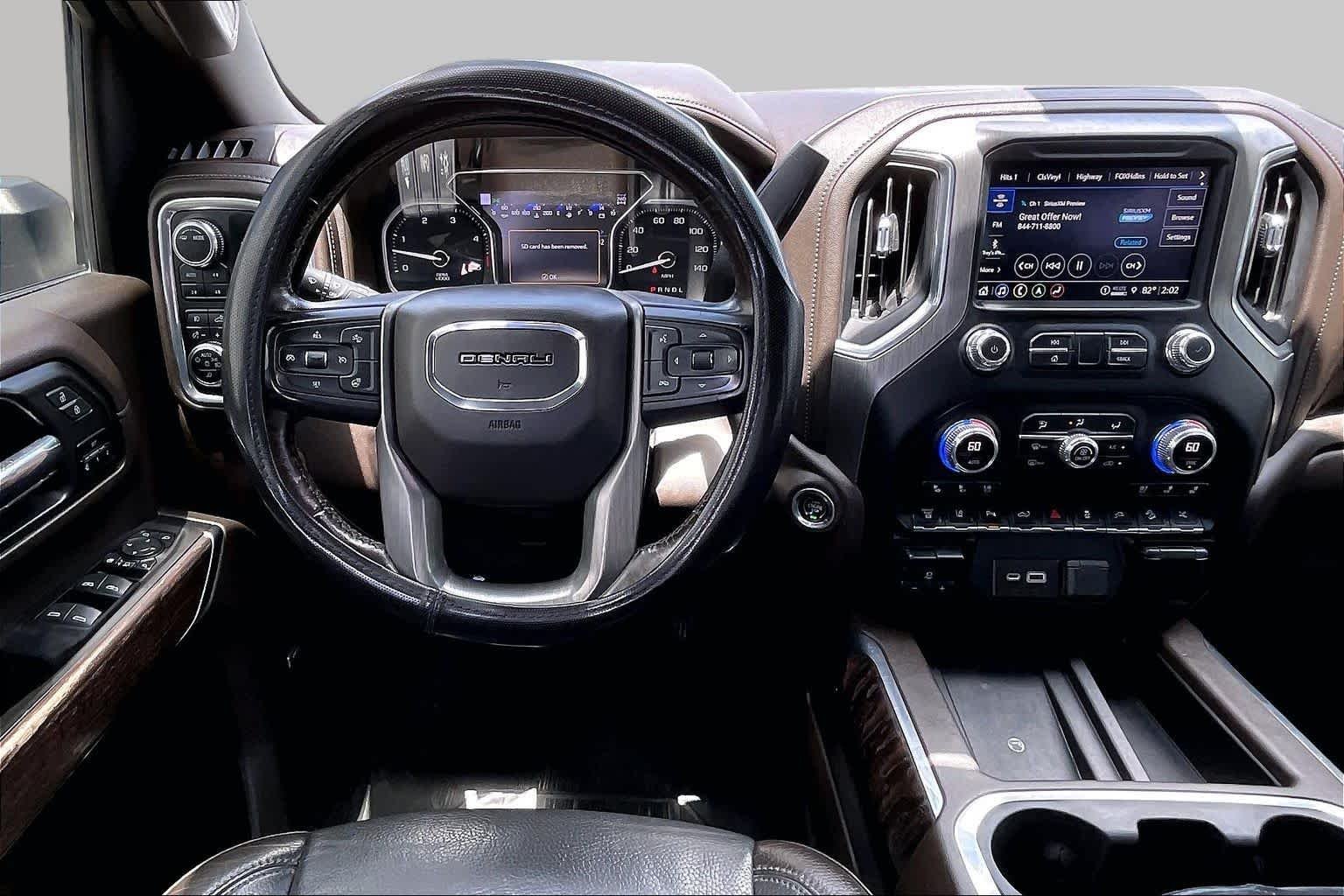 Used 2022 White Frost Tricoat GMC Denali image 5