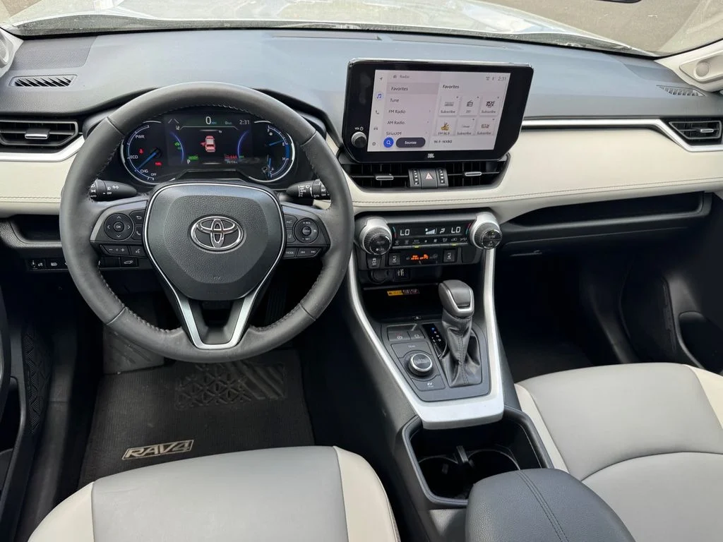 Used 2024 Silver Toyota XLE Premium image 11