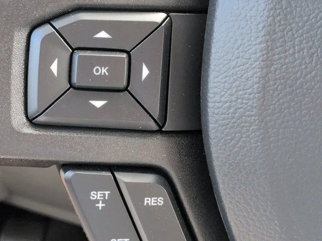 New 2027 Oxford White Ford E-450 DRW image 20