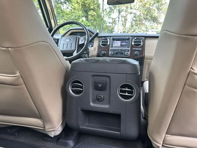 Used 2012 White Ford Lariat image 24