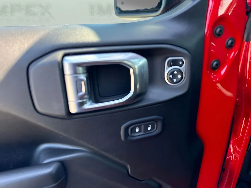 Used 2025 Red Jeep Rubicon 4xe image 28