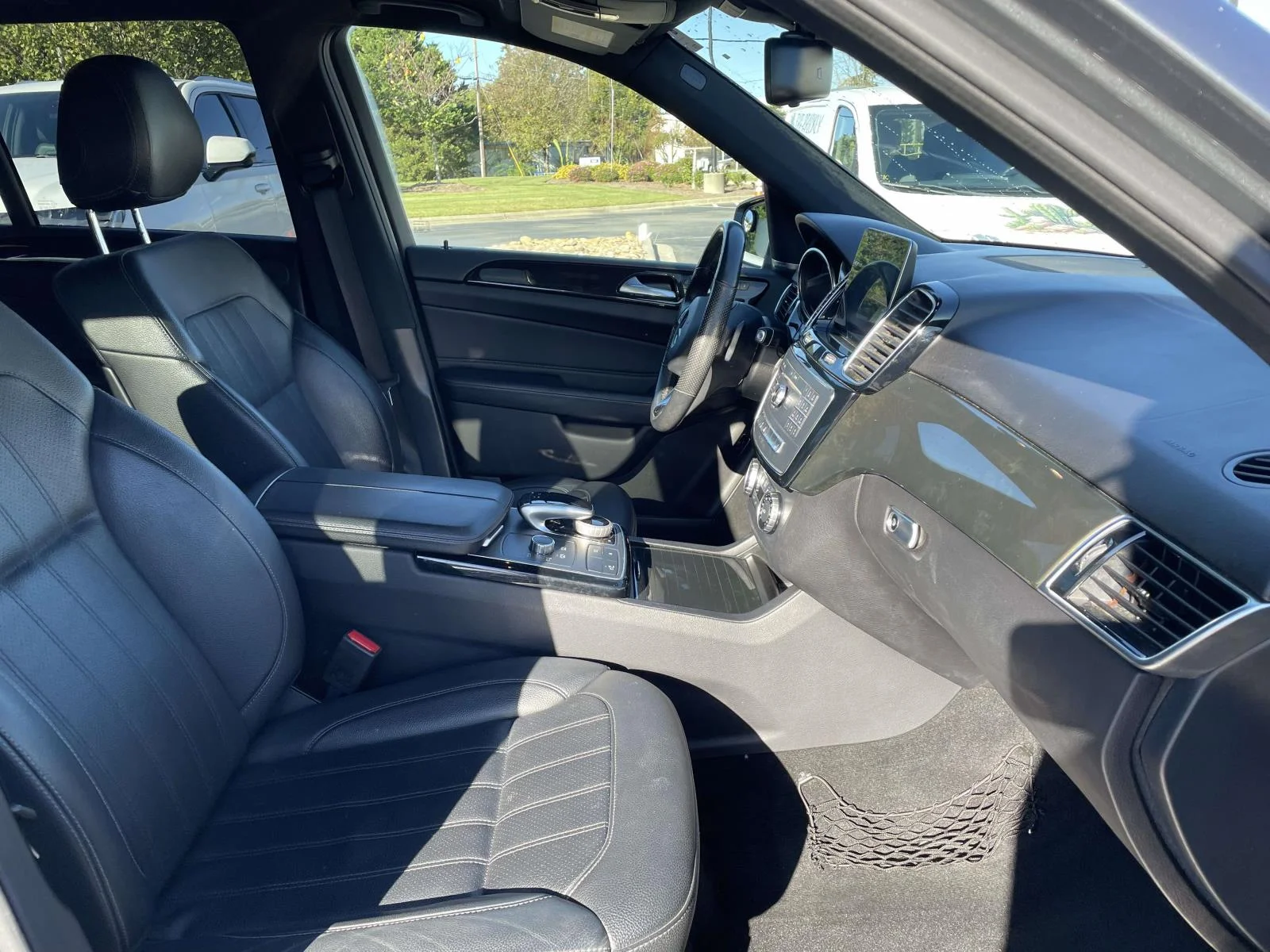 Used 2018  Mercedes-Benz GLE 350 image 8