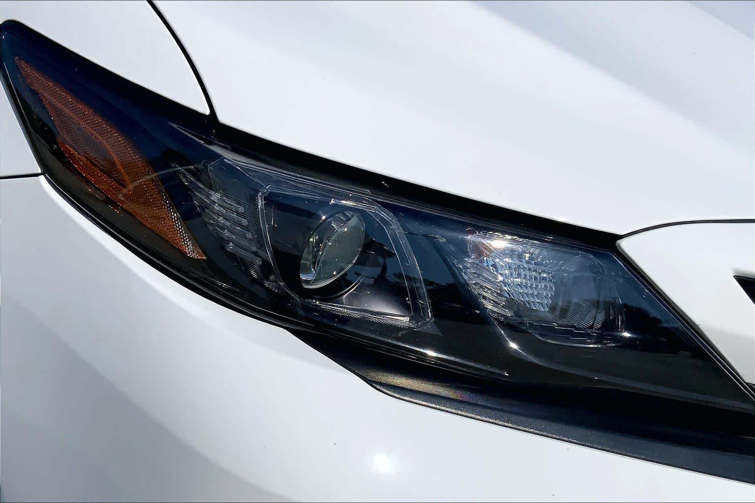 Used 2023 Ice Cap Toyota SE image 26