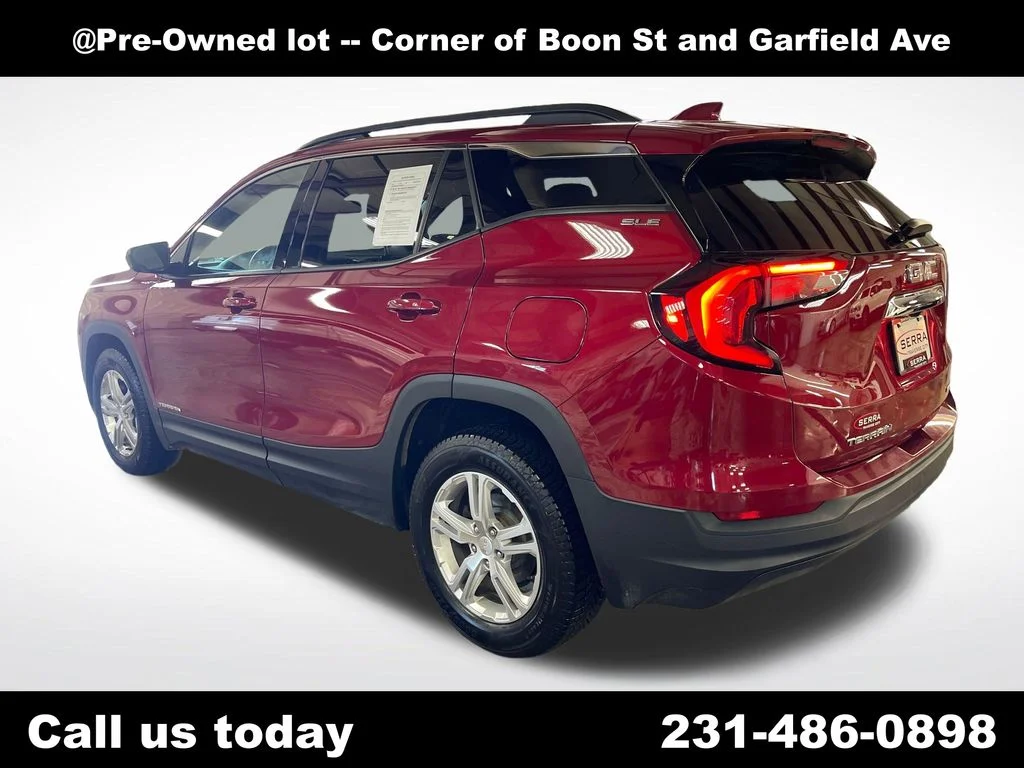 Used 2020 Red GMC SLE image 3