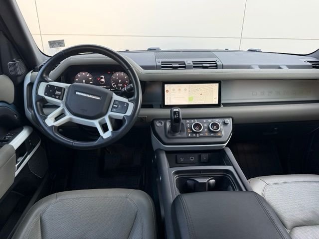 Used 2023 Blue Land Rover SE image 14
