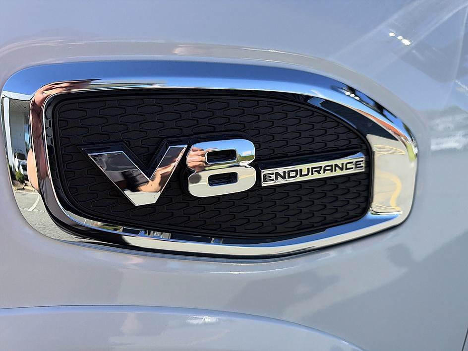 Used 2022 Pearl White Tricoat Nissan Platinum Reserve image 30