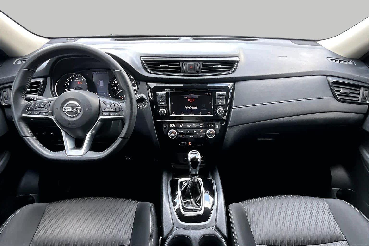 Used 2020 MAGNETIC BLACK Nissan SV image 14