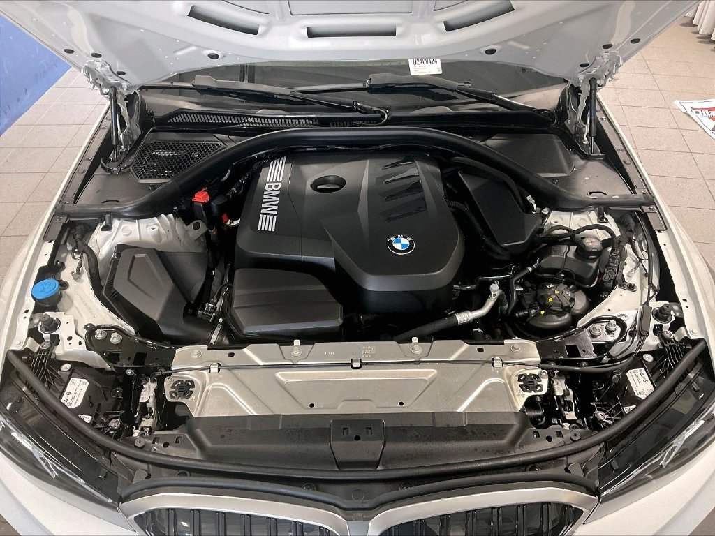 Used 2026 White Metallic BMW 330i NA xDrive image 30