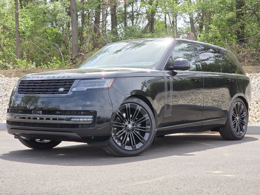 2026 Land Rover Range Rover 3.0 SE LWB 7's photo