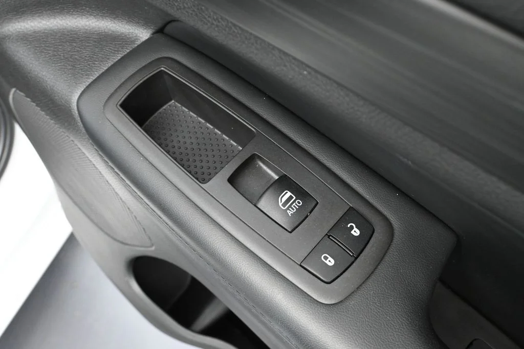 Used 2021 White Jeep Laredo X image 47