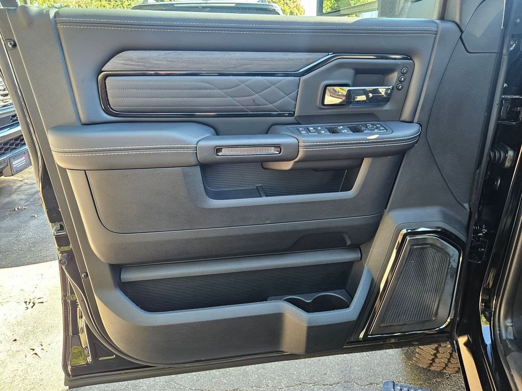 2026 RAM 2500 Limited - Photo 11
