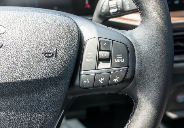 New 2026 Azure Gray Metallic Ford Outer Banks® image 23