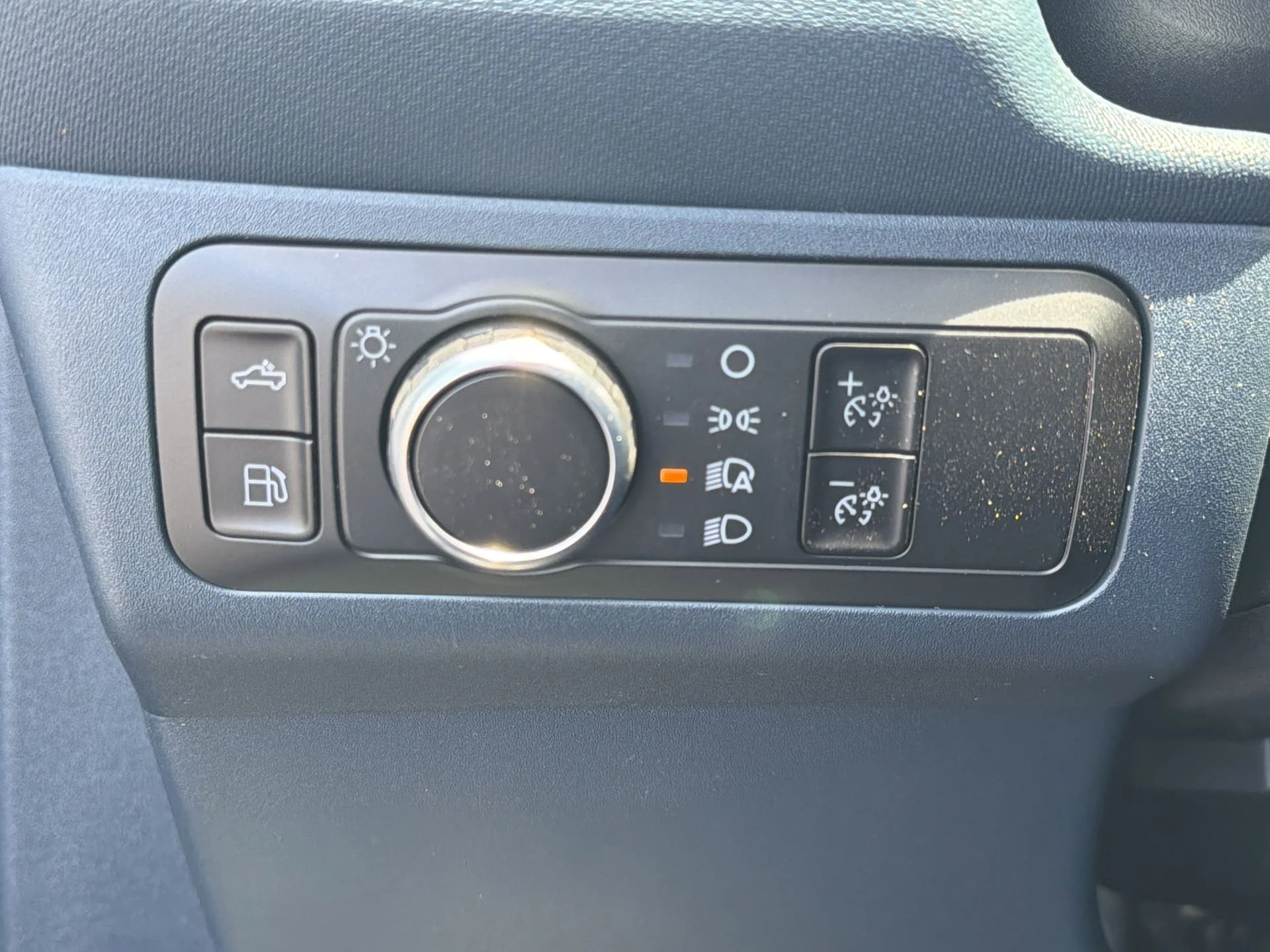 New 2026 Carbonized Gray Metallic Ford XL image 16
