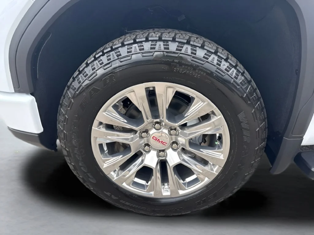 New 2026 Glacier White Tricoat GMC Denali image 39