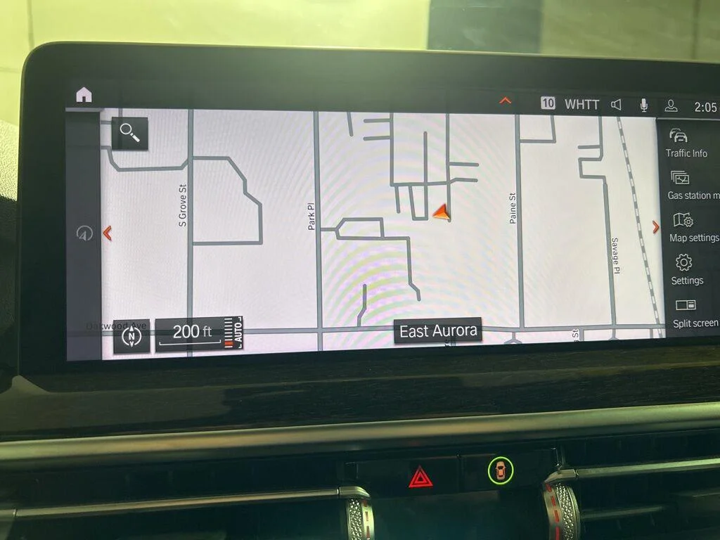 Used 2023 Aventurin Red Metallic BMW xDrive30i image 4
