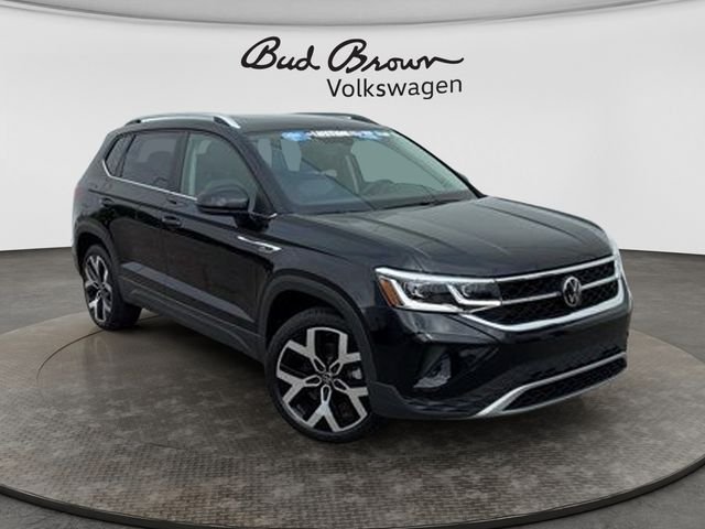 Certified 2023 Volkswagen Taos SEL with VIN 3VV2X7B2XPM343340 for sale in Kansas City