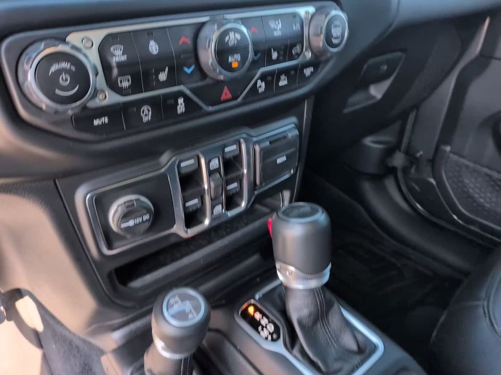 Certified Used 2021 Gray Jeep Unlimited Sahara Altitude image 25