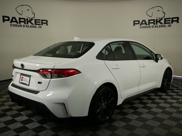 Certified Used 2023 Ice Cap Toyota SE image 5