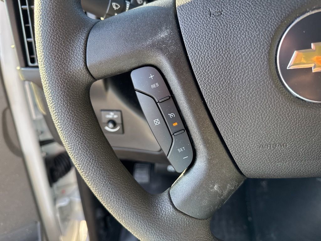 2025 Chevrolet Express Cargo Work Van - Photo 29
